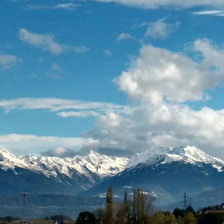 Clair, Spacieux Et Cosy Avec Vue Sur Le Massif De La Chartreuse Sainte-Helene-du-Lac